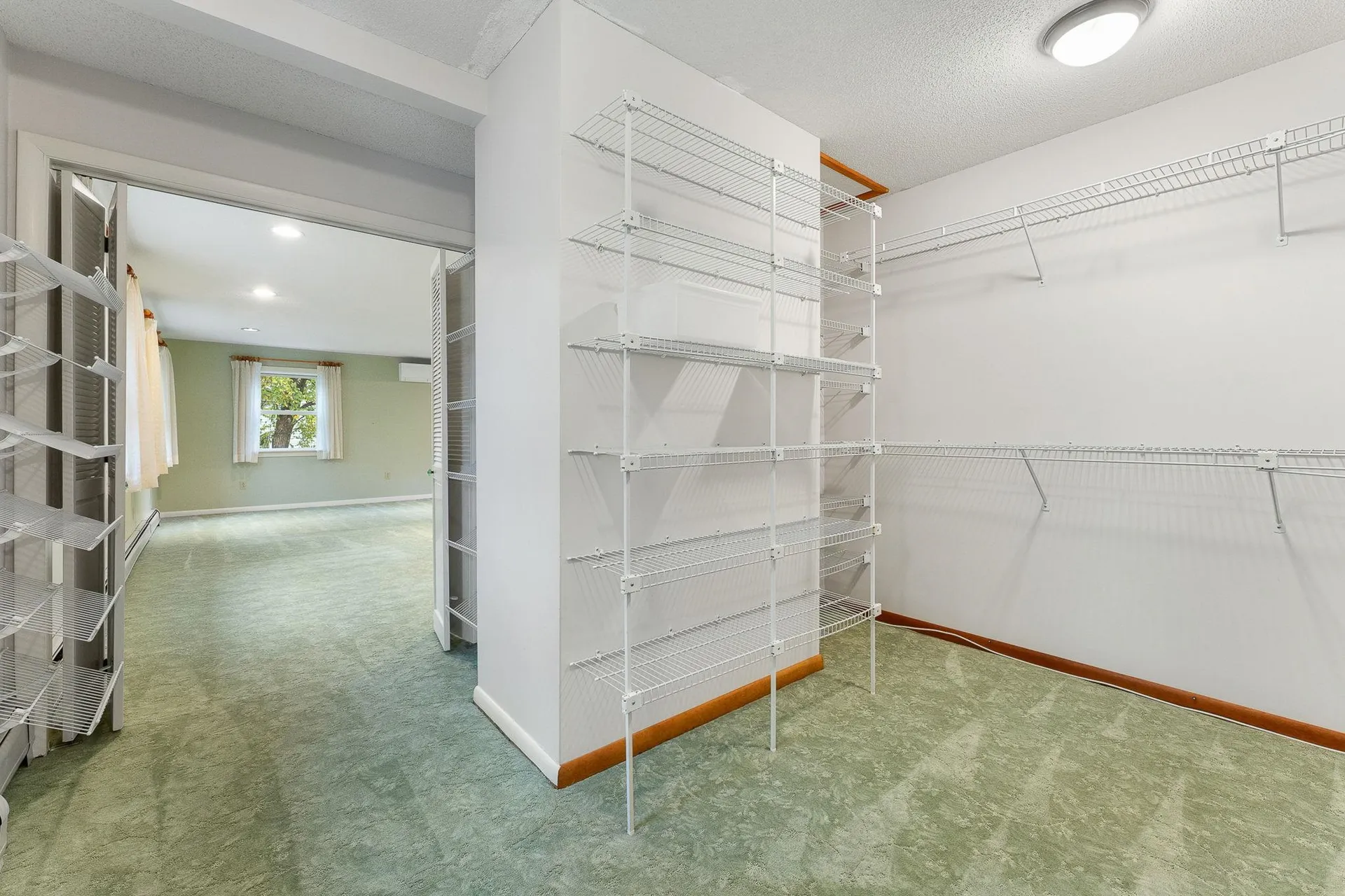 8 Margaret Street Essex VT 05452