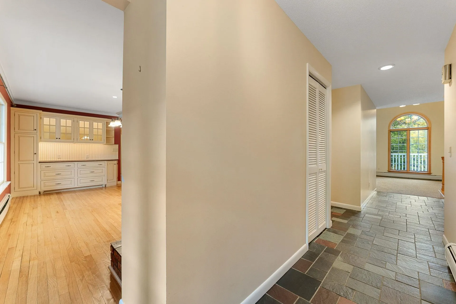 8 Margaret Street Essex VT 05452