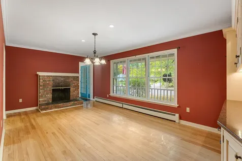 8 Margaret Street Essex VT 05452