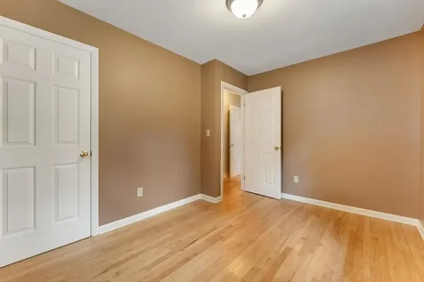 8 Margaret Street Essex VT 05452