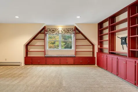 8 Margaret Street Essex VT 05452