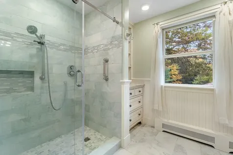 8 Margaret Street Essex VT 05452