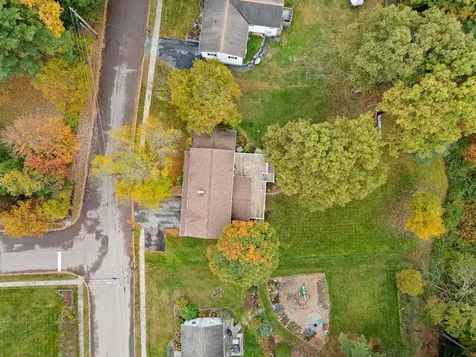 8 Margaret Street Essex VT 05452