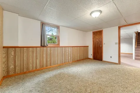 8 Margaret Street Essex VT 05452