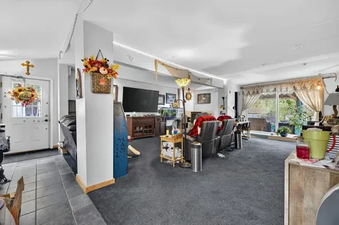 110 Main Street Epping NH 03042