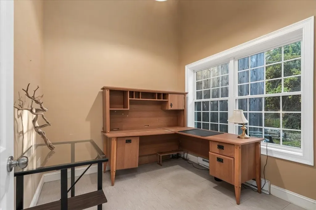 132 North Road Deerfield NH 03037