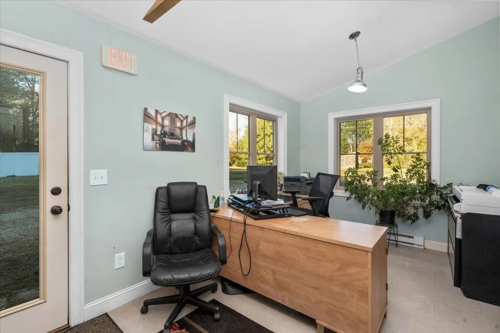 132 North Road Deerfield NH 03037