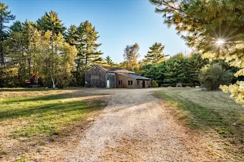 132 North Road Deerfield NH 03037