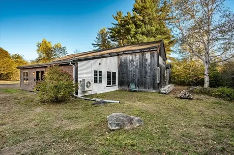 132 North Road Deerfield NH 03037