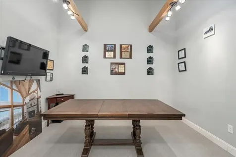 132 North Road Deerfield NH 03037