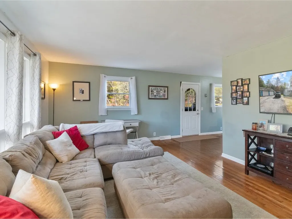 938 Perry Hill Road Waterbury VT 05676