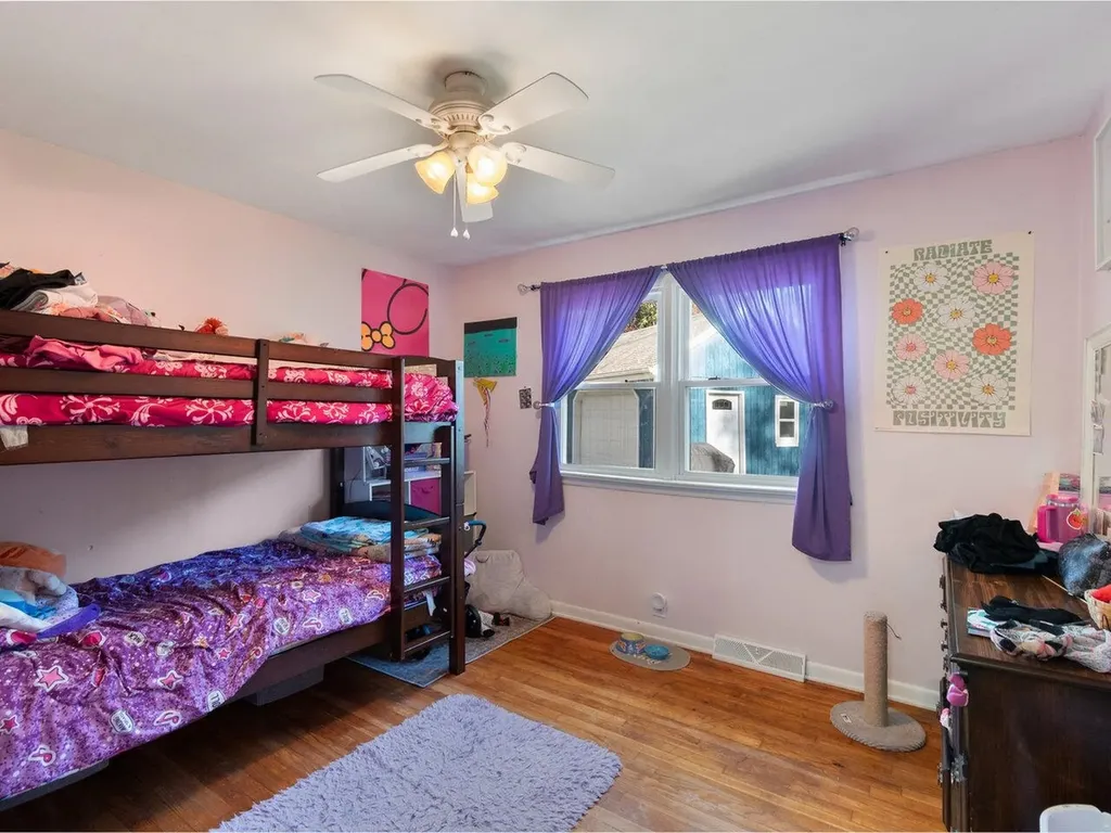 938 Perry Hill Road Waterbury VT 05676