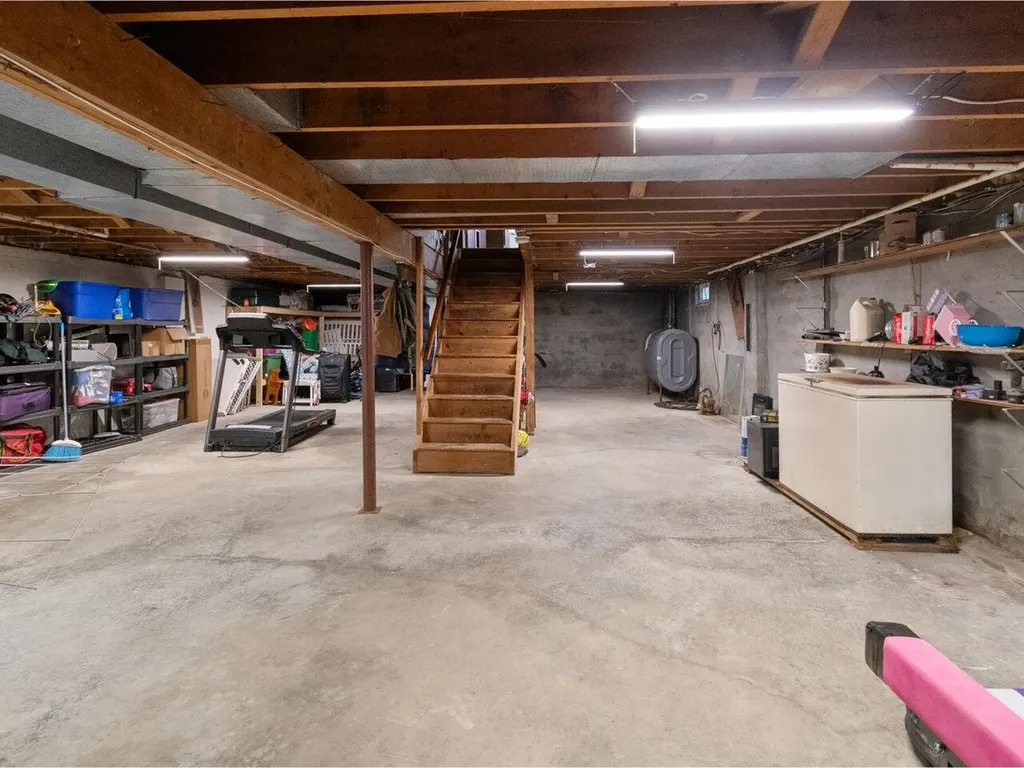 938 Perry Hill Road Waterbury VT 05676