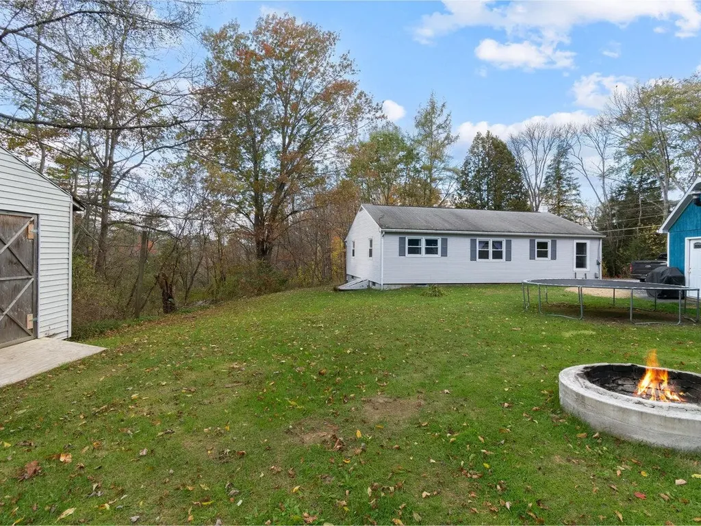 938 Perry Hill Road Waterbury VT 05676