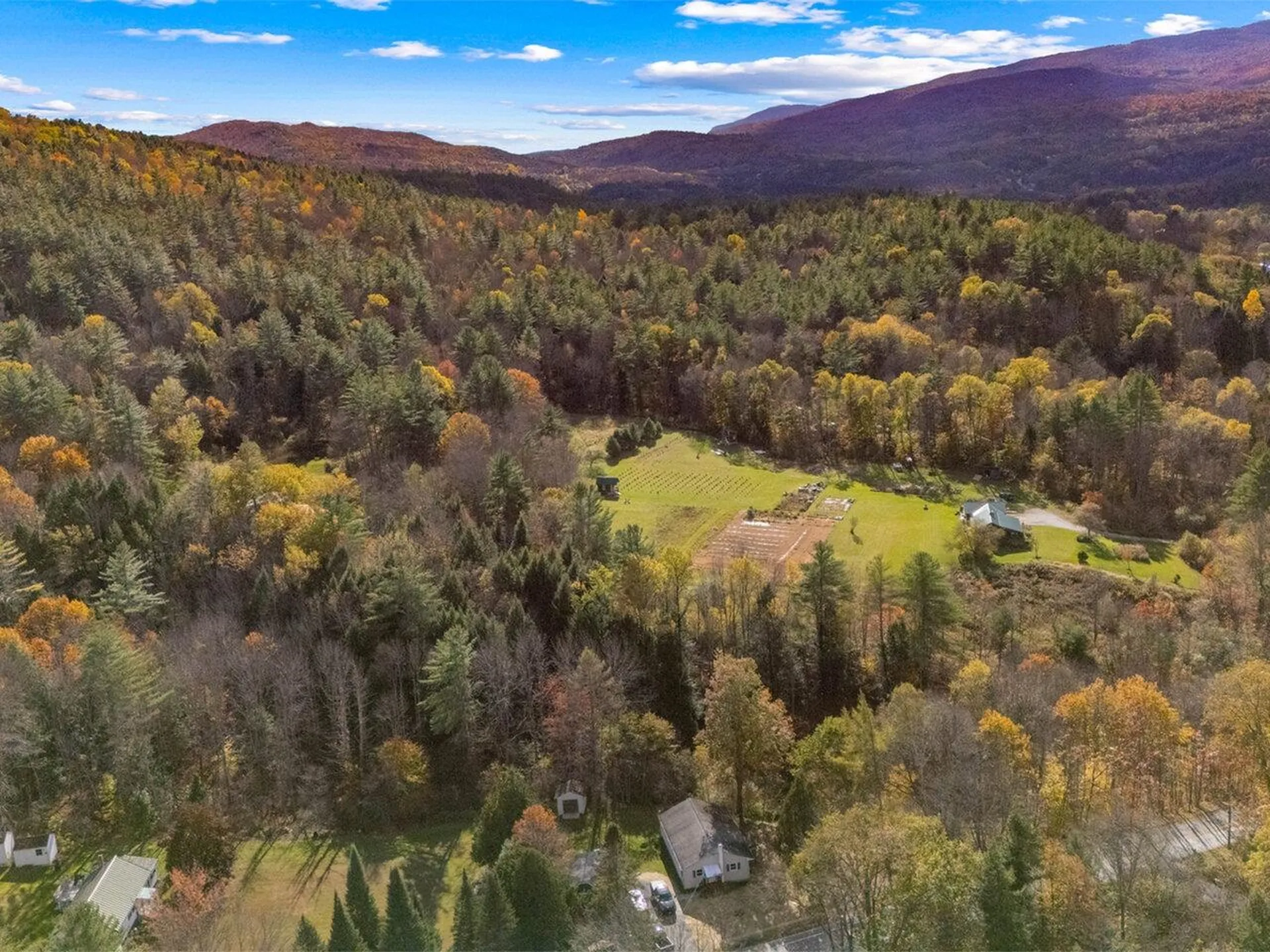 938 Perry Hill Road Waterbury VT 05676