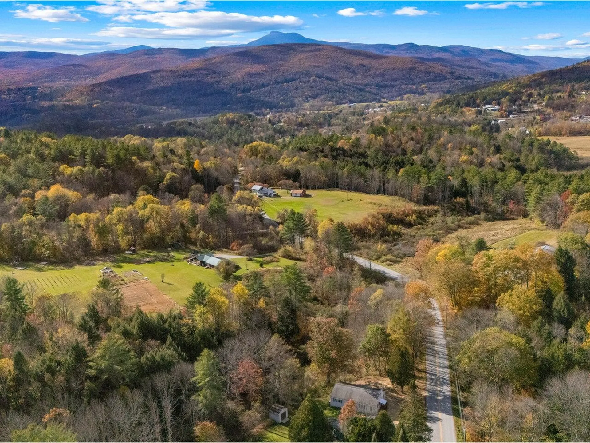 938 Perry Hill Road Waterbury VT 05676