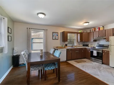 938 Perry Hill Road Waterbury VT 05676