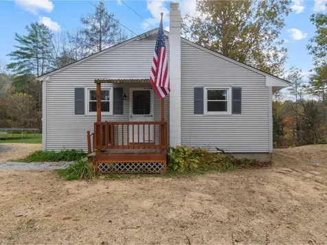 938 Perry Hill Road Waterbury VT 05676