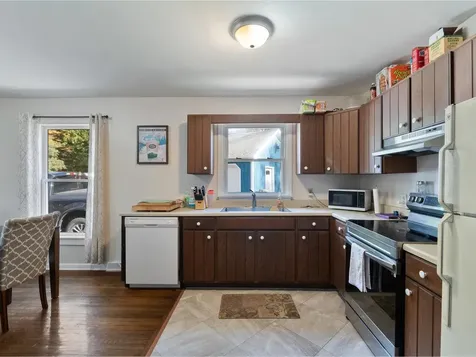 938 Perry Hill Road Waterbury VT 05676