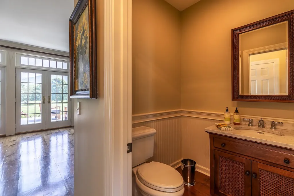 17 Farwell Lane Dorset VT 05251