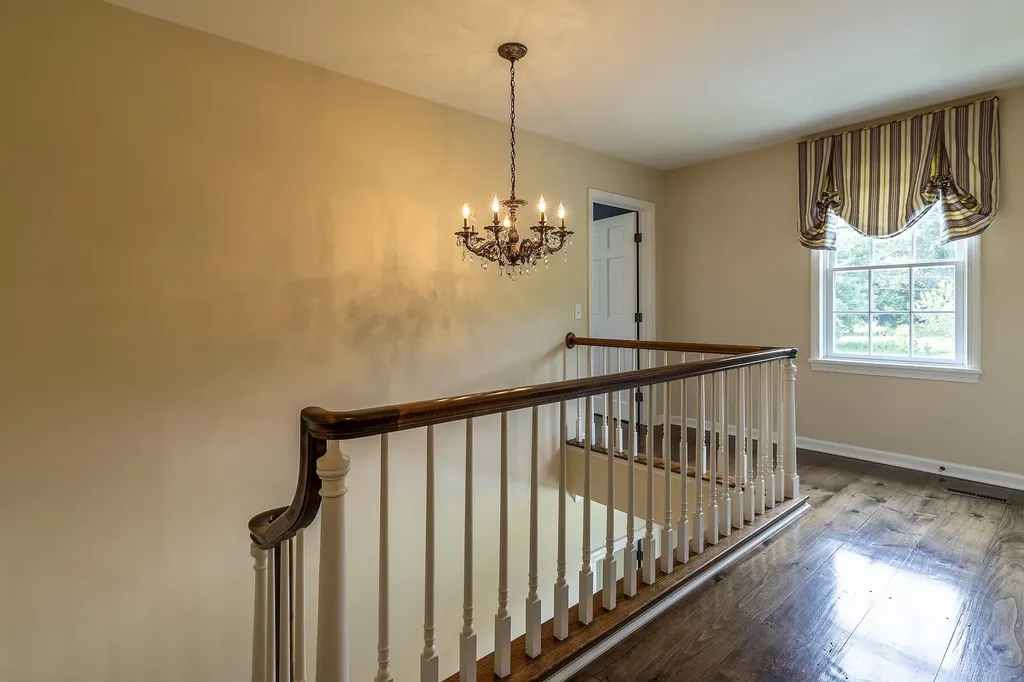 17 Farwell Lane Dorset VT 05251