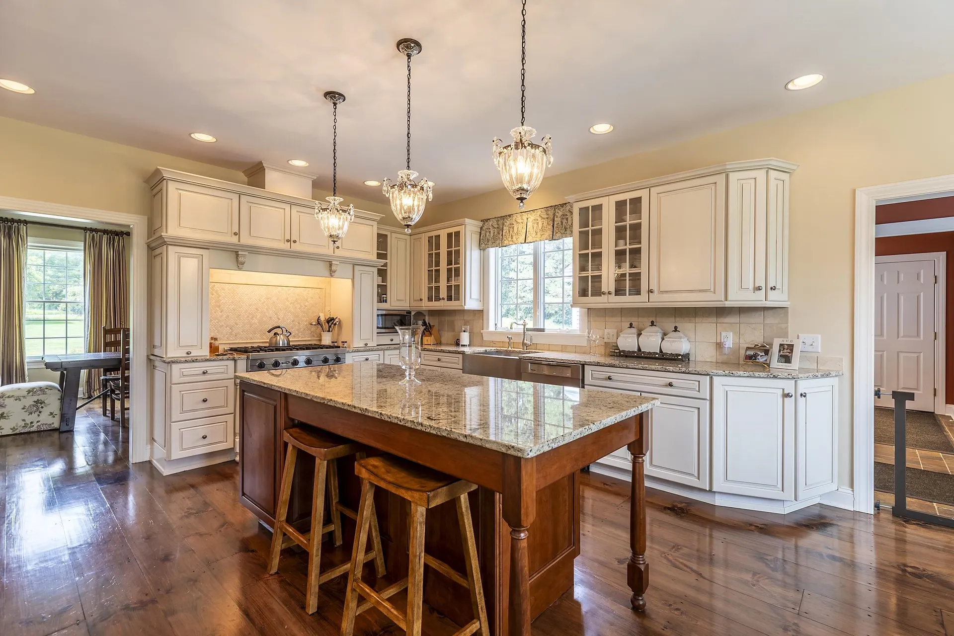 17 Farwell Lane Dorset VT 05251
