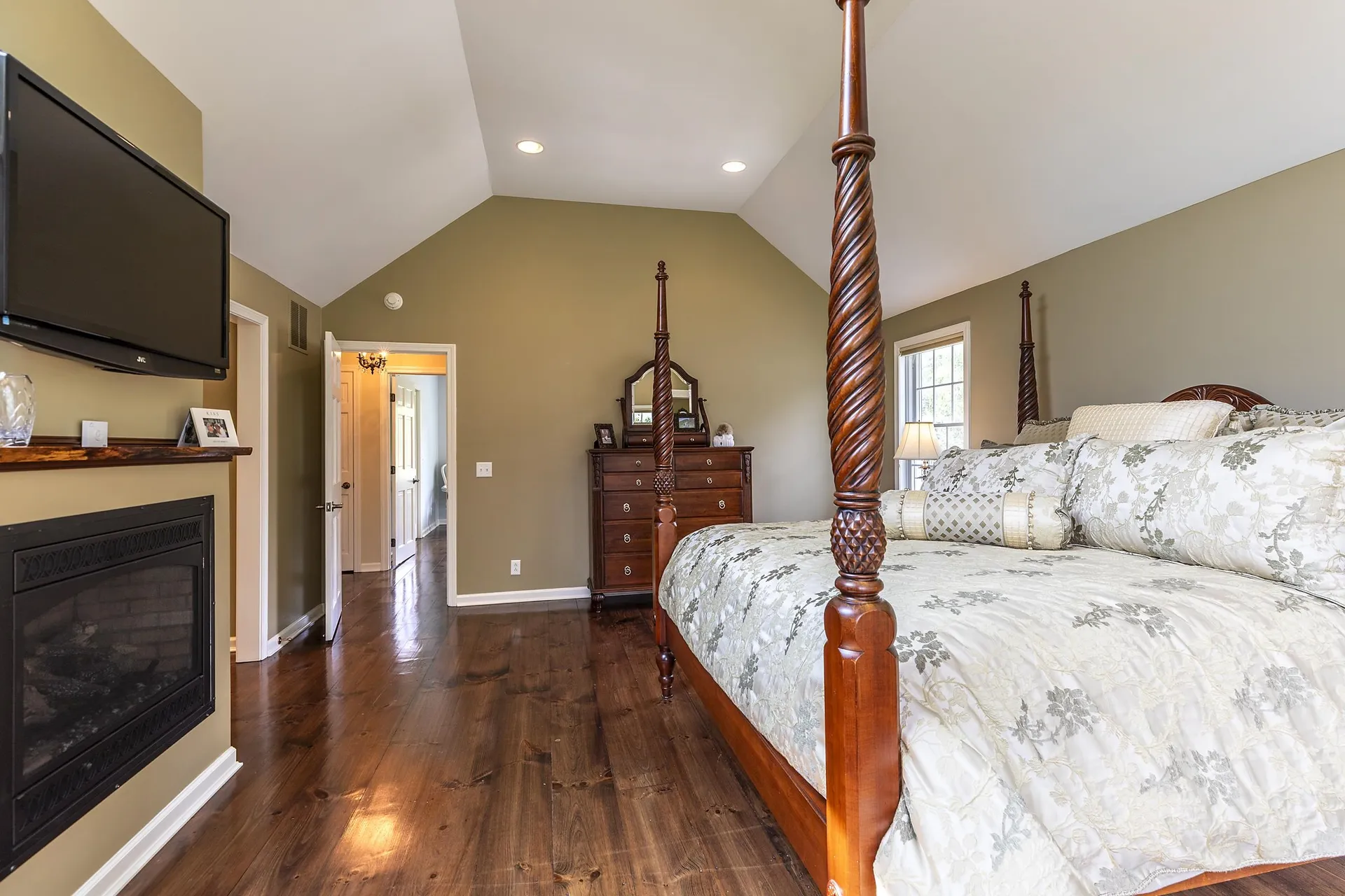 17 Farwell Lane Dorset VT 05251