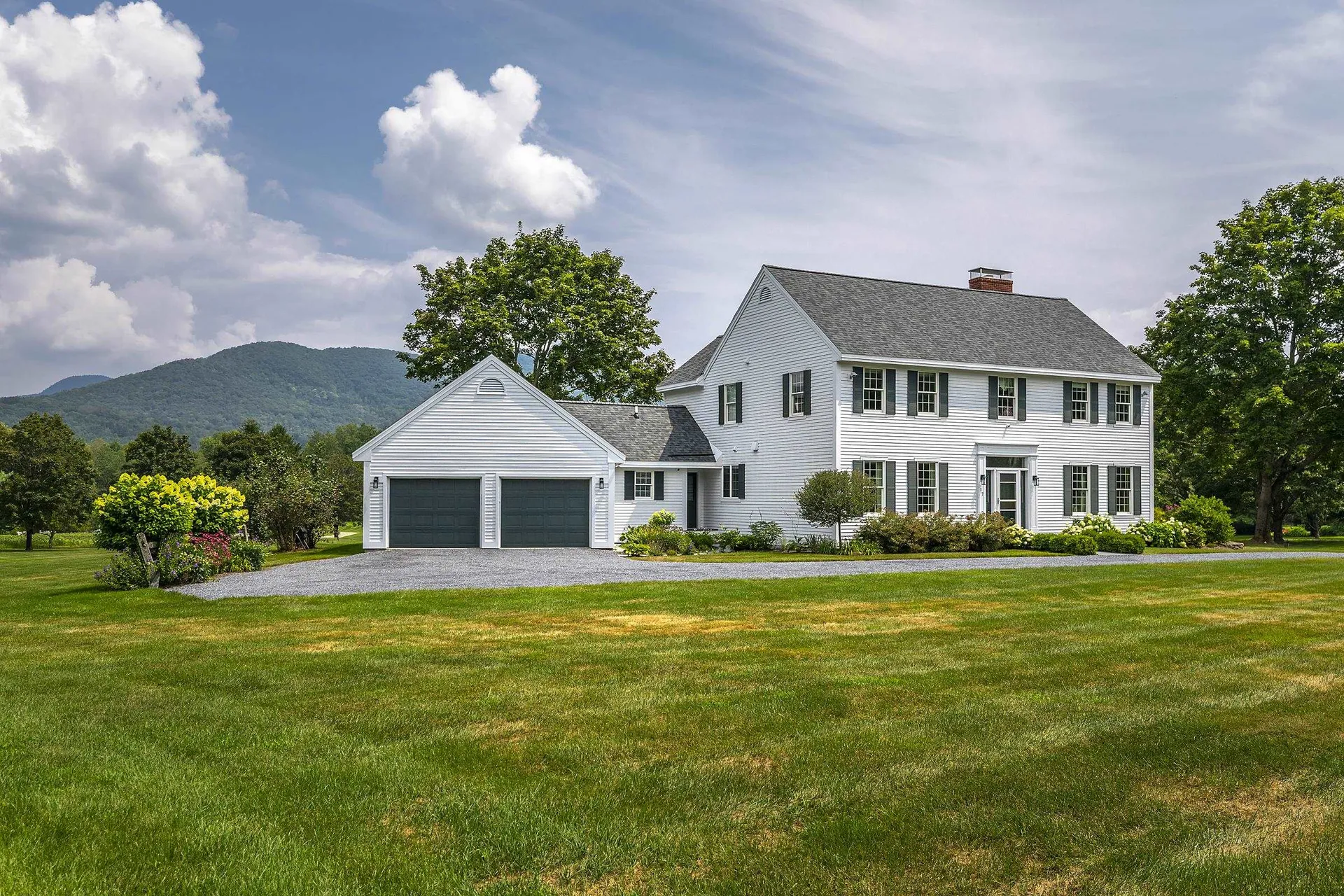 17 Farwell Lane Dorset VT 05251