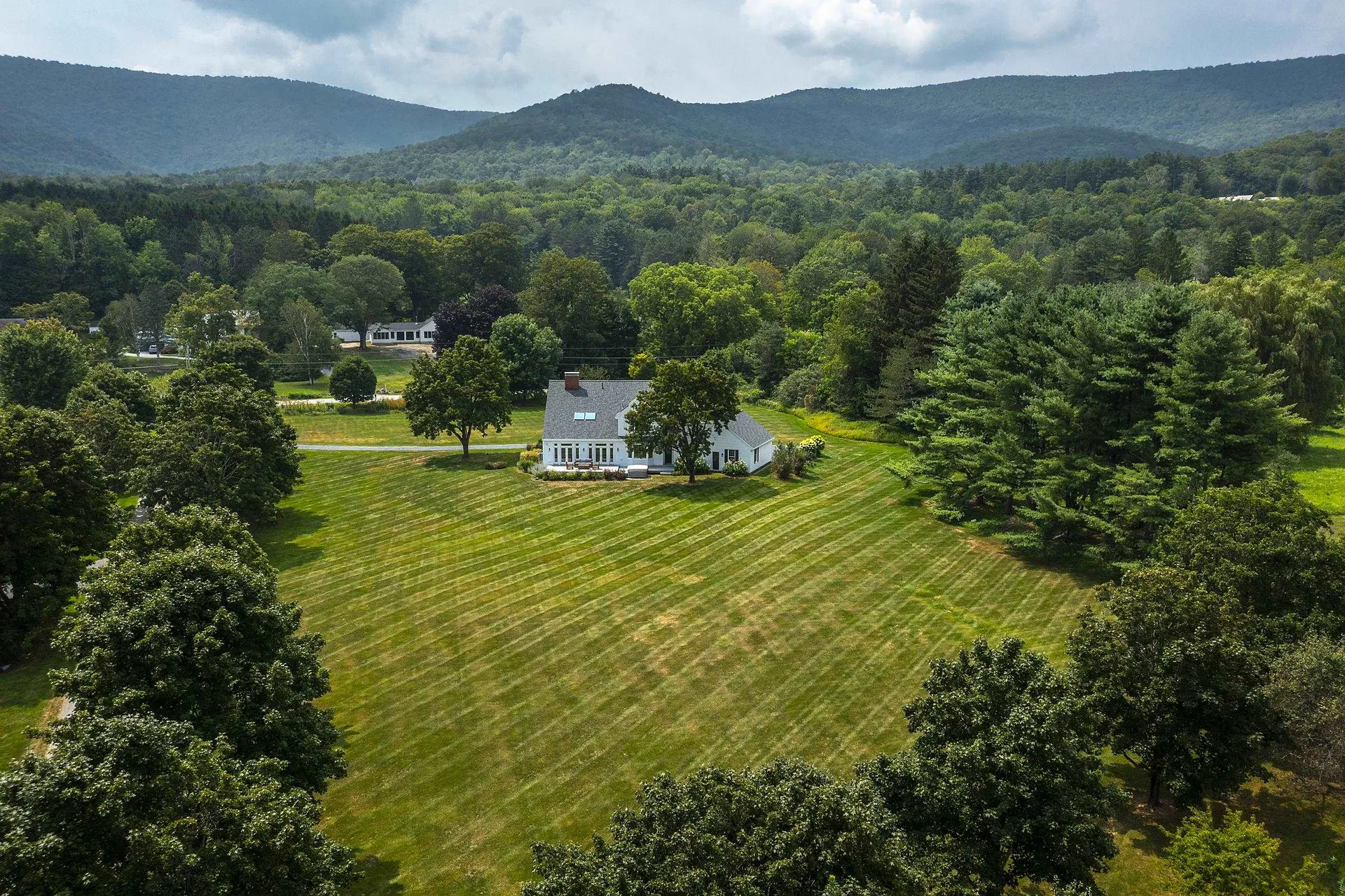 17 Farwell Lane Dorset VT 05251
