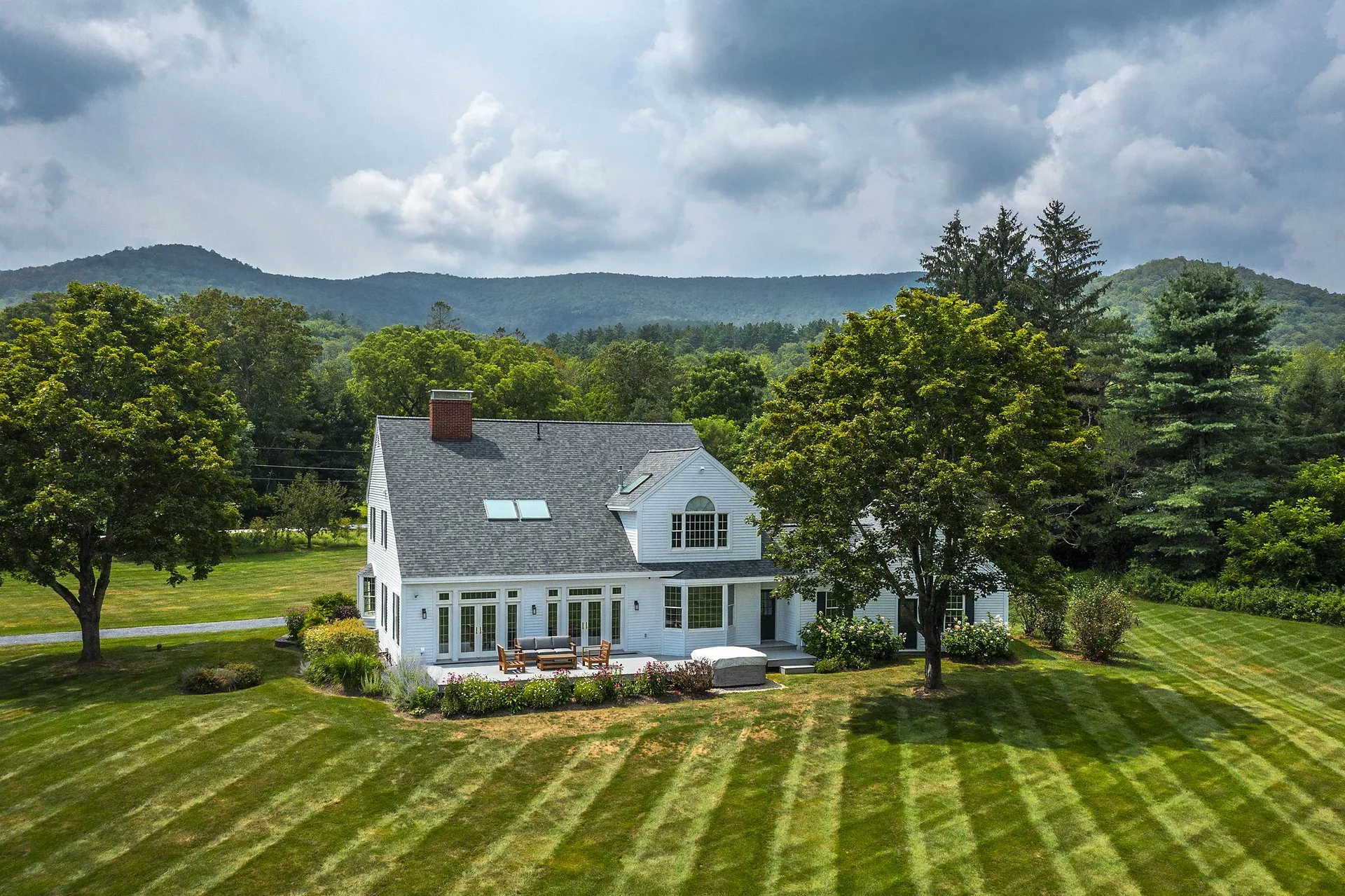 17 Farwell Lane Dorset VT 05251