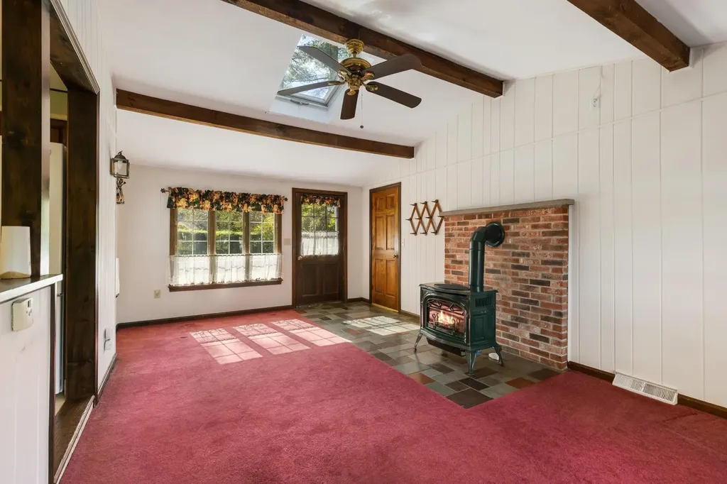 6 Toppan Road Kingston NH 03848