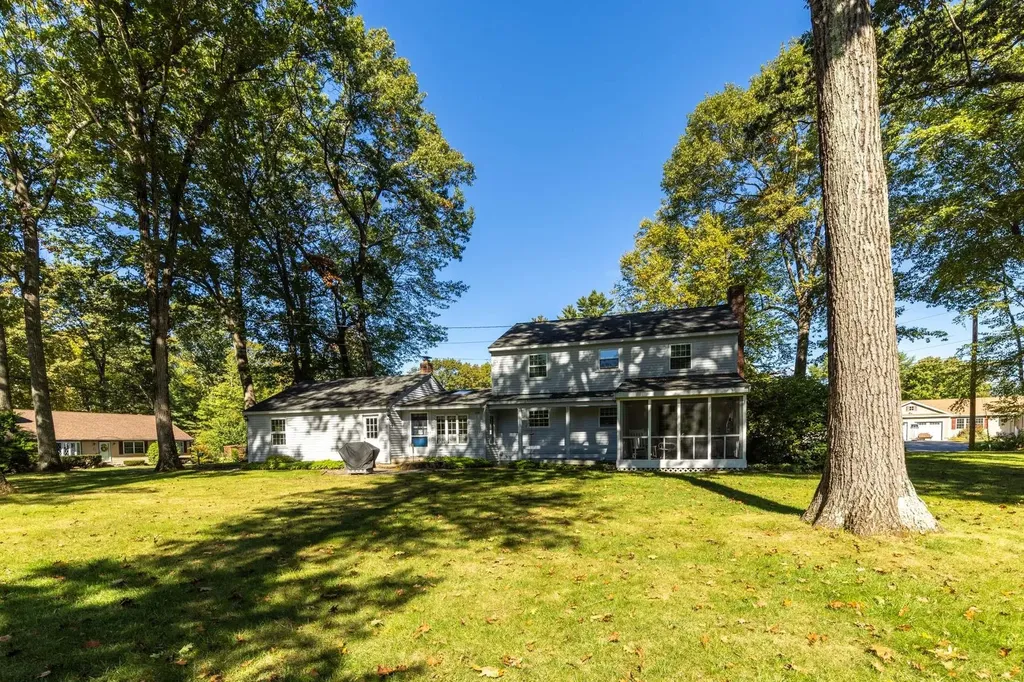 6 Toppan Road Kingston NH 03848