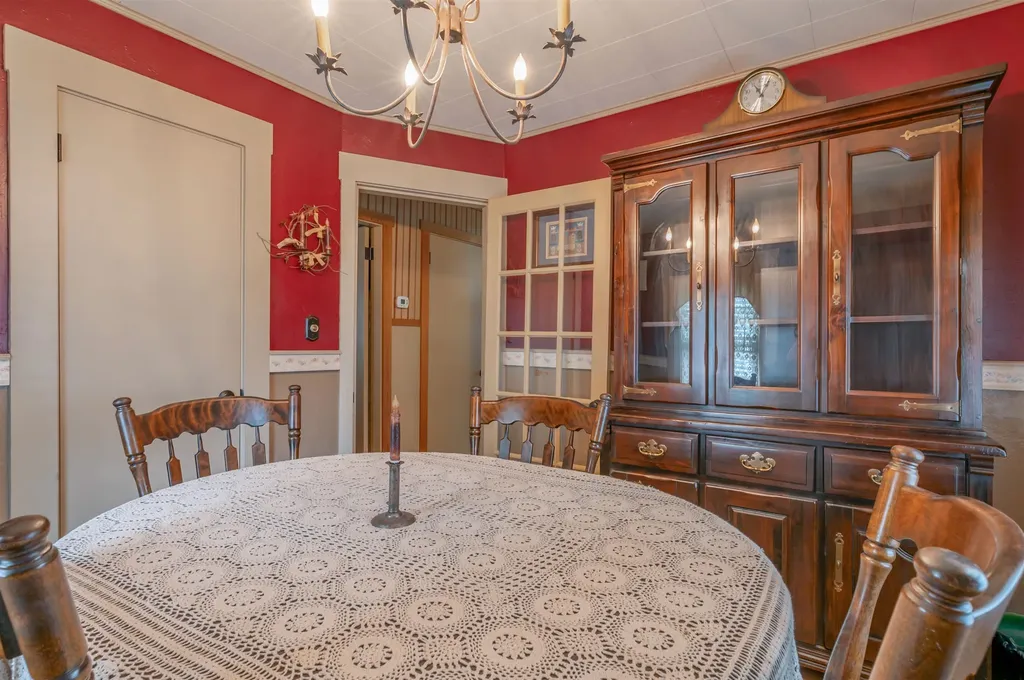 131 Calef Road Manchester NH 03102