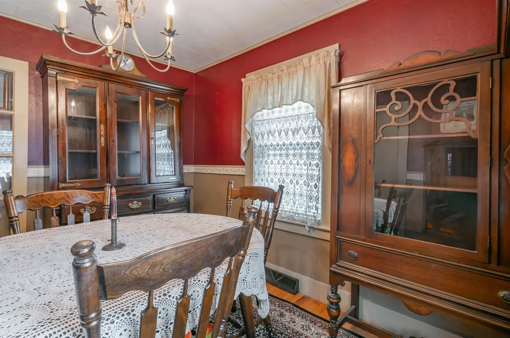 131 Calef Road Manchester NH 03102