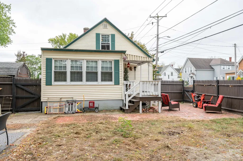 131 Calef Road Manchester NH 03102