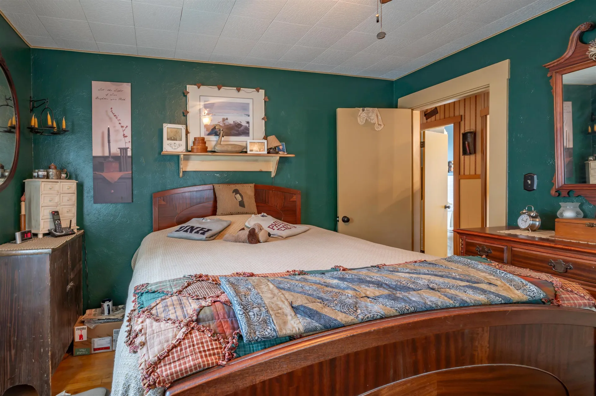 131 Calef Road Manchester NH 03102