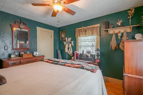 131 Calef Road Manchester NH 03102