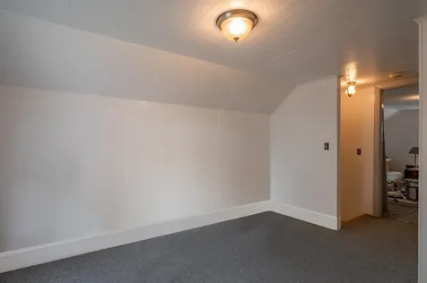 131 Calef Road Manchester NH 03102