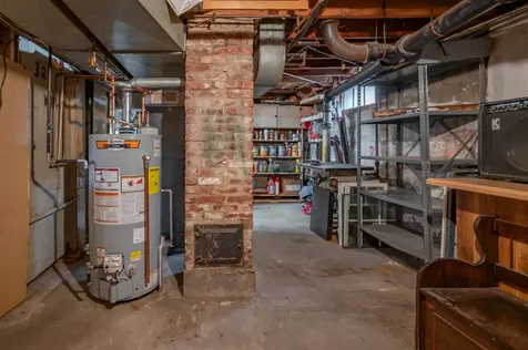 131 Calef Road Manchester NH 03102