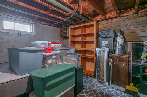 131 Calef Road Manchester NH 03102