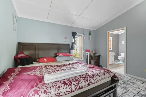 3 Duval Street South Burlington VT 05403