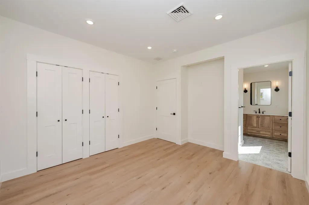 93 Lebanon Road North Berwick ME 03906