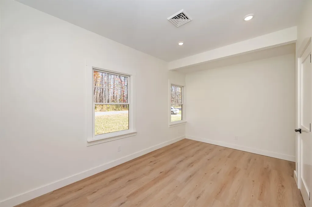 93 Lebanon Road North Berwick ME 03906