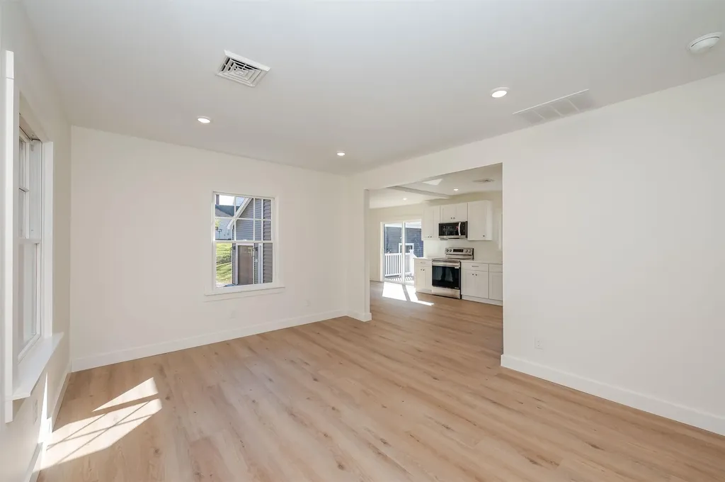 93 Lebanon Road North Berwick ME 03906