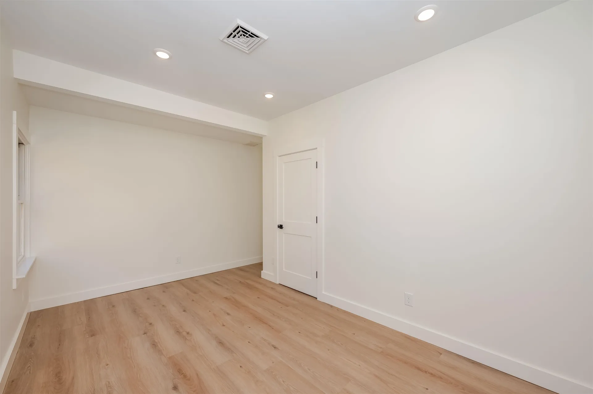 93 Lebanon Road North Berwick ME 03906