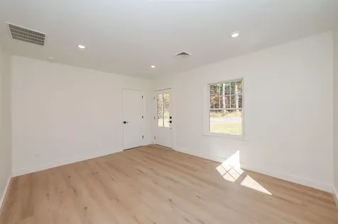 93 Lebanon Road North Berwick ME 03906