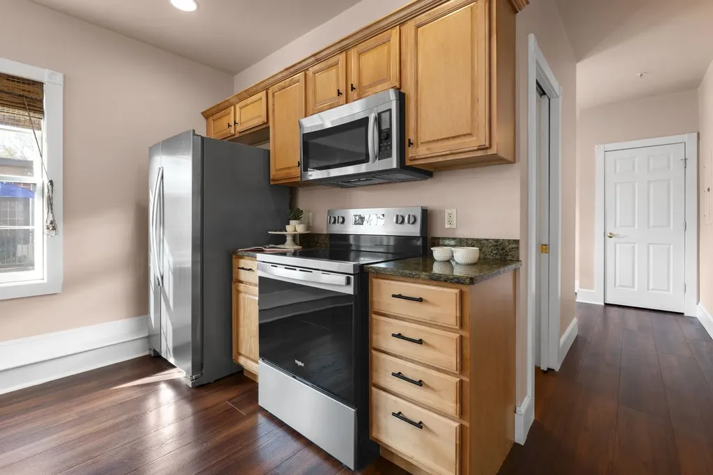 7 Chester Road Derry NH 03038