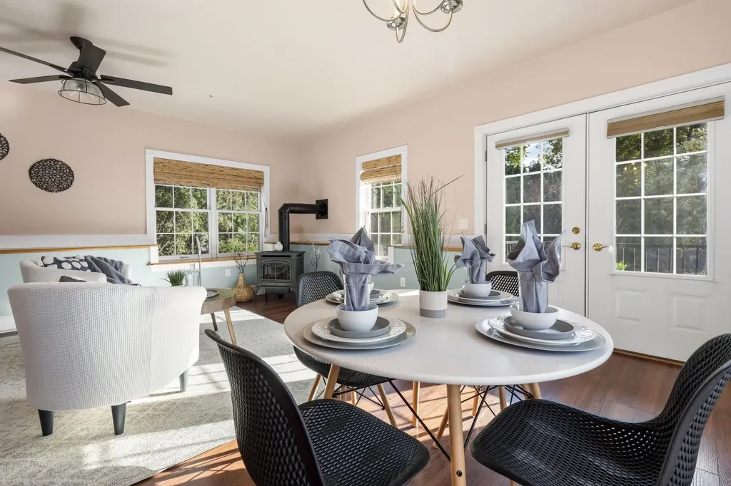 7 Chester Road Derry NH 03038