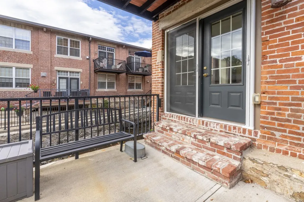 7 Chester Road Derry NH 03038