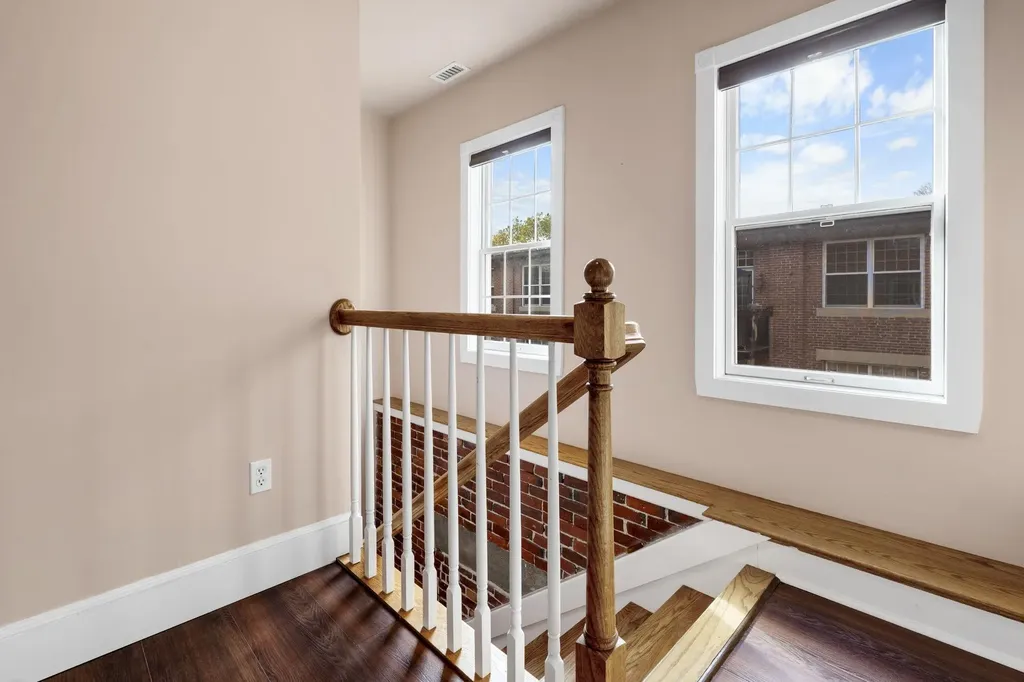 7 Chester Road Derry NH 03038